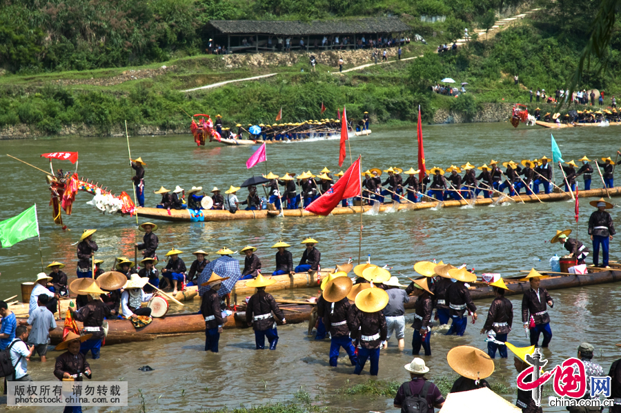  ÿũ¶ʮʮǭ̨ʩľ۽ڣڼ䣬̨ƽʩԶ롢ӵȵؽŽʢװʩˮͷչ۾ɣػΪʢա